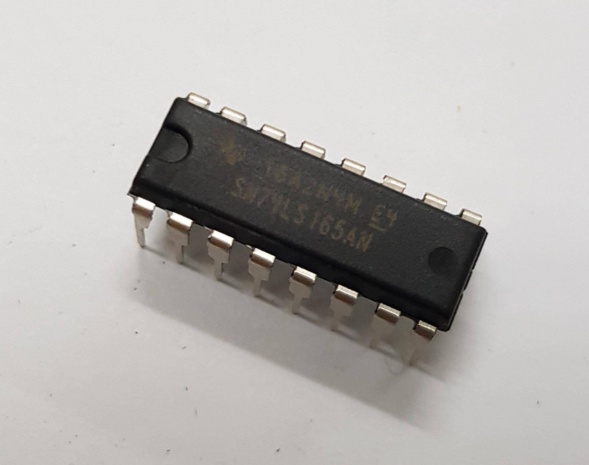 372809_7